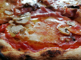 La Nobile Arte La Pizza Di Luca food