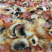 La Pizza Del Masini food