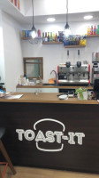 Toast-it food