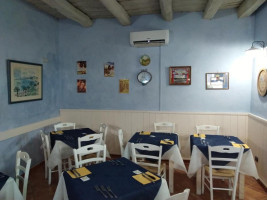 Osteria Degli Antichi Vinai inside