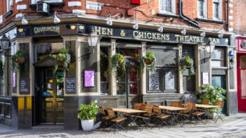 The Hens And Chicken Theatre food
