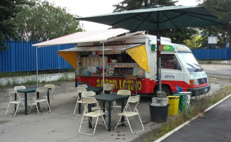 Saborlatino Street Food inside