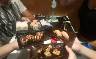 Sushi food