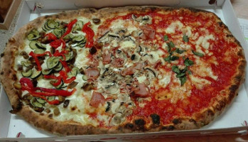 Pizzeria Made In Sud food