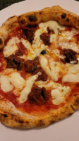 Na’ Pizza 2 food