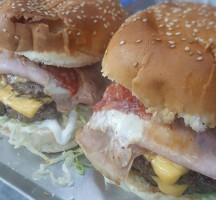 Special Burgers Clemente Giovanni food