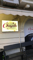 Il Chupito outside