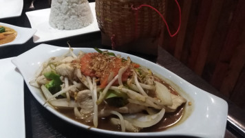 Chiangmai Bistro food