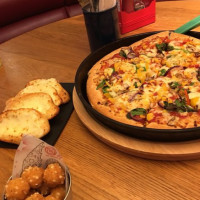 Pizza Hut food