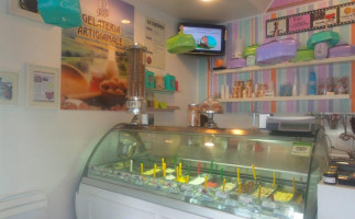 Gelateria Retro' inside