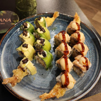 Nana Sushi Bravetta food