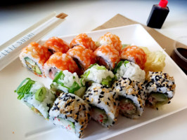 Letz Sushi inside