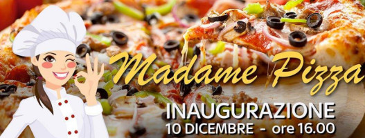 Madame Pizza food