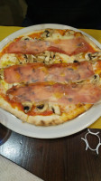 Pizzeria Al Piacere food