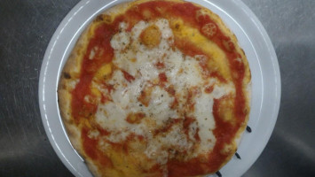 Pizz'osteria Ponterotto food