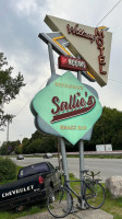 Sallie’s Restaurant Snack Bar food