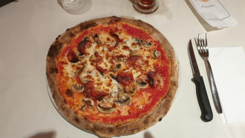 Passione Pizza Alla Rotonda food