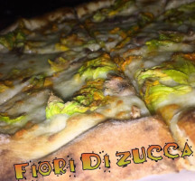 Pizzeria Pizza Sotto Pizza food