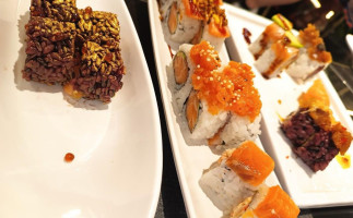 Kiyomi Sushi food