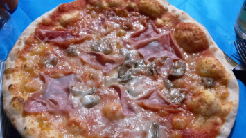 “le Maschere” Bar Ristorante Pizzeria Tabacchi Punto Lottomatica Lavanderia A Gettoni food
