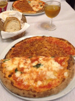 Trattoria Pizzeria Portarotese food