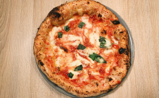 Senese Pizza Napoletana In Evoluzione food