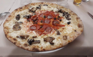 Il Bell'antonio Pizzeria Birreria food