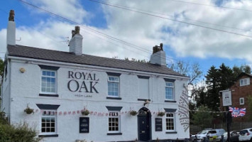 Royal Oak outside