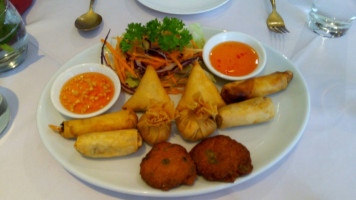 Mantanah Thai Cuisine food