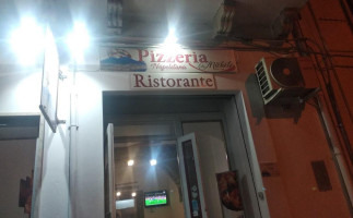 Pizzeria Napoletana Da Michele food