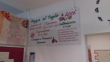 Acci Pizza Di Parrotta Giuseppe inside