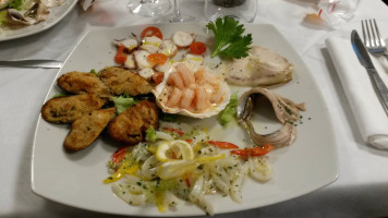 Al Pesce Vela food