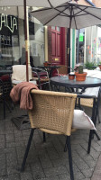 Caffe Italia outside