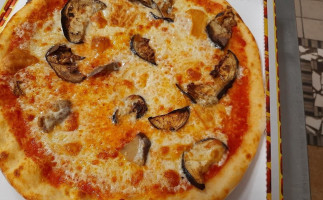 Pizzeria Fratelli Diversi food