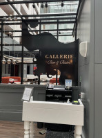 Gallerie Bistro inside