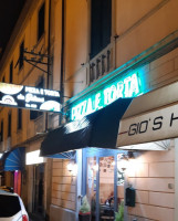 Pizza E Torta Di Galassi Luigia outside