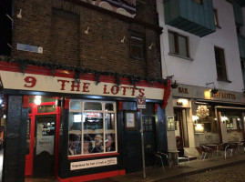 The Lotts Cafe food