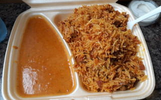 Siri Indian Cuisine inside