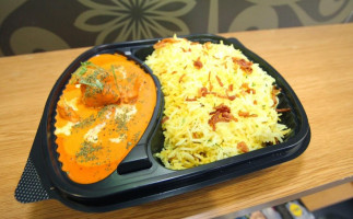 Siri Indian Cuisine food