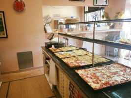 Capricci Di Pizza inside