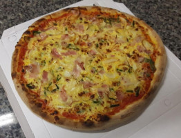 Pizza Al Corso food