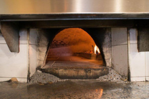 Pizzeria New Fire Place Grottammare inside