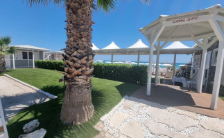 Seven Beach Club Grottammare outside