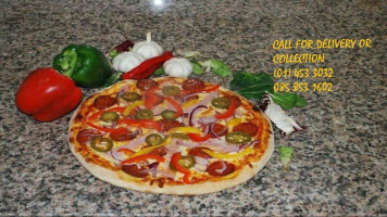 Fabiana Pizza food