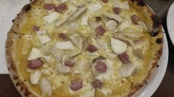 Pizza Vino Puglia food