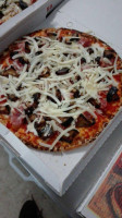 Che Pizza! food
