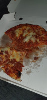 Pizza Poppino food