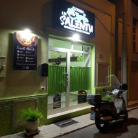 Pizzeria Lu Salentu outside