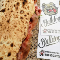 Pizzeria Bulldog food