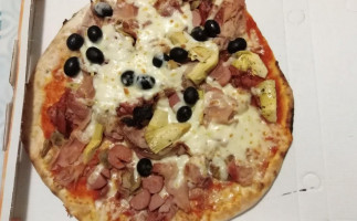 Giò Pizza And More food